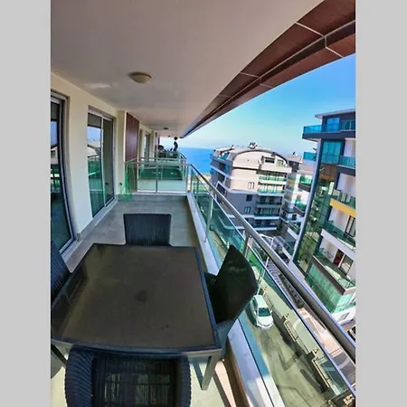 Appartement квартира дуплекс 2+1 на первой линии Alanya
